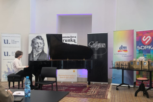 04 Hummelova strunka 2026 03 10 foto Wei Siskova