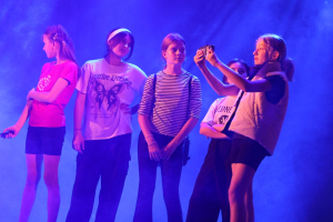 49 Nepodcenuj les premiera 2025 06 01 foto Peter Trnka